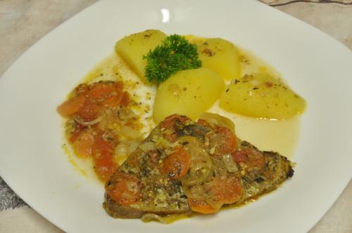 Tuňák na bílém víně  – Snadné recept z Španělsko kuchyně, hotový za 30 - 45 minut